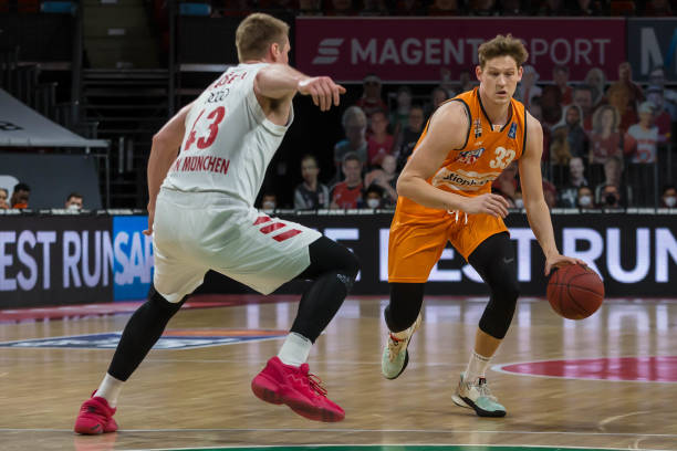 在一场火箭 在一场火箭